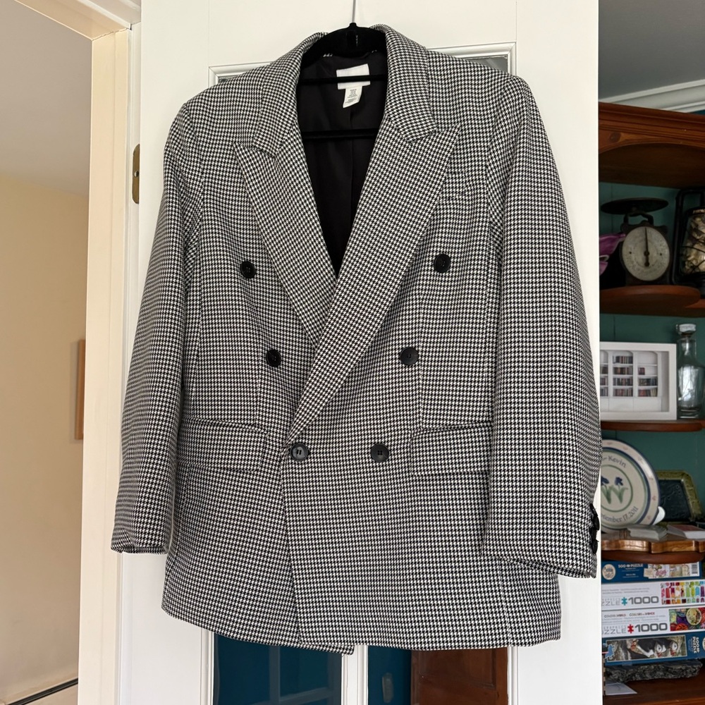 Women’s Houndstooth Double-Breasted Blazer in Black & White